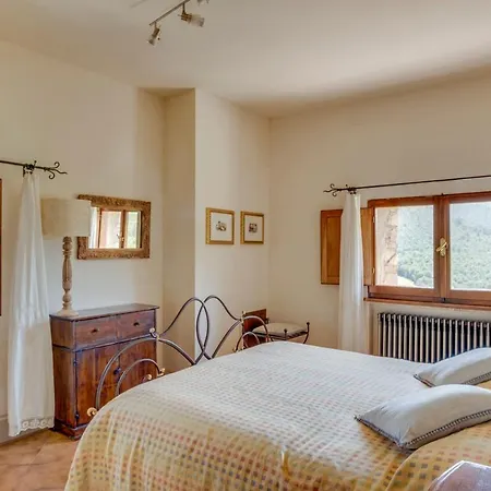 别墅 Torricella Sleeps 21 Pool Wifi
