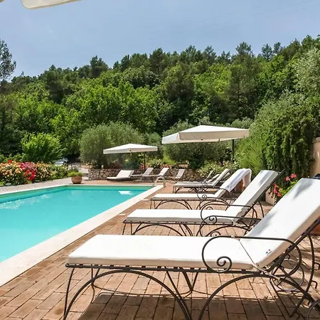 Torricella Sleeps 21 Pool Wifi